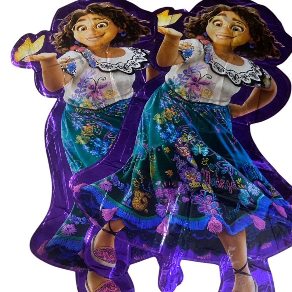 Encanto Party Supplies Set - Multicolor - Picture 2 of 8
